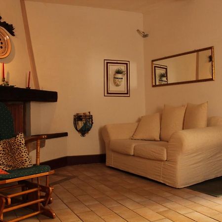 Apartmán Trilocale Nel Centro Storico Montemerano Exteriér fotografie